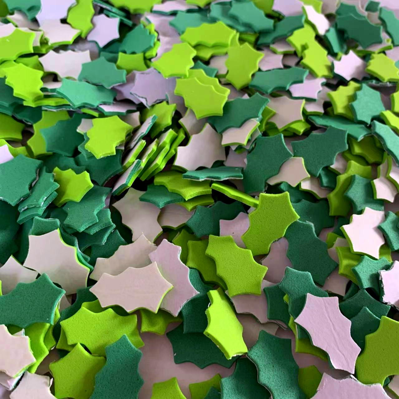 100PCS Christmas wreath leaes  - đánh giá và giá Art And Craft Autumn