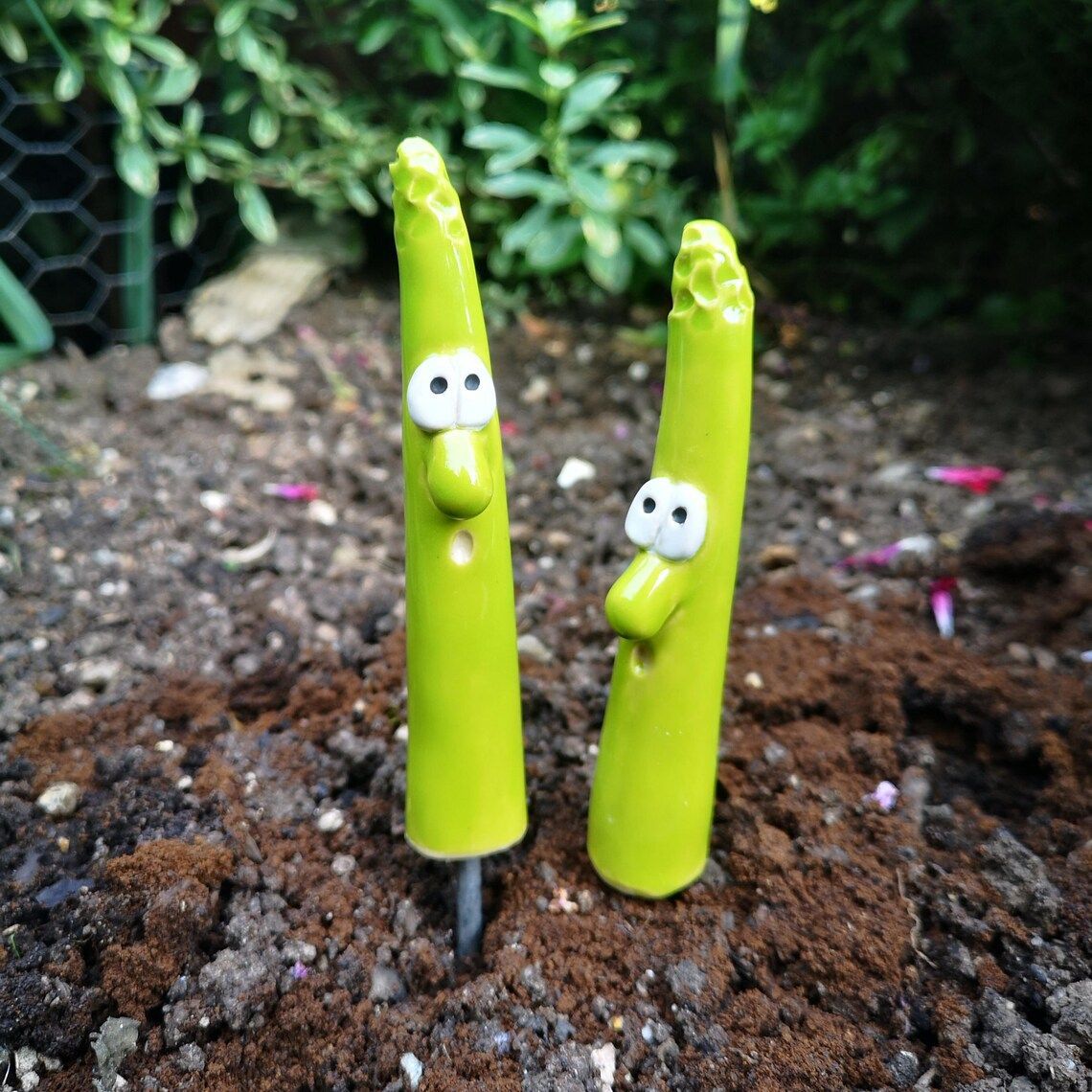Garden Stakes Plant Logo Resin - đánh giá và giá Art Craft Logo
